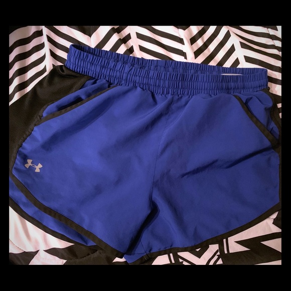 Under armour shorts size M. - Picture 1 of 1